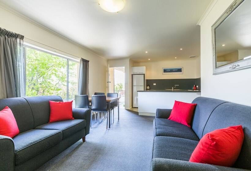 3ベッドルームアパートメント, Graham Apartments