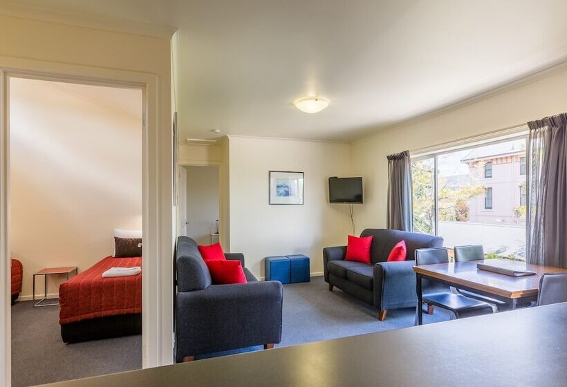 3ベッドルームアパートメント, Graham Apartments