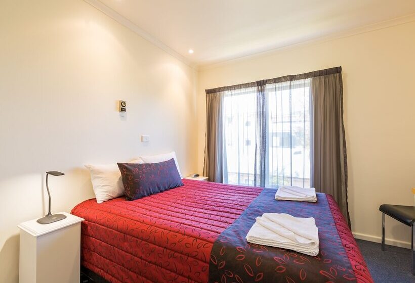 3ベッドルームアパートメント, Graham Apartments