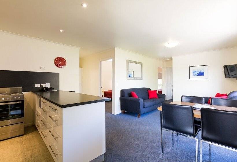 3ベッドルームアパートメント, Graham Apartments