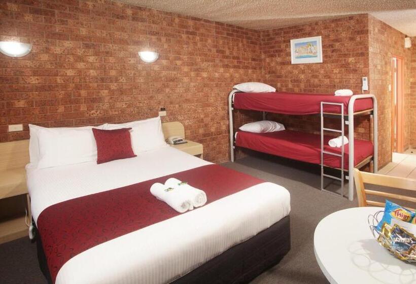 Suíte Familiar, Courtyard Motor Inn