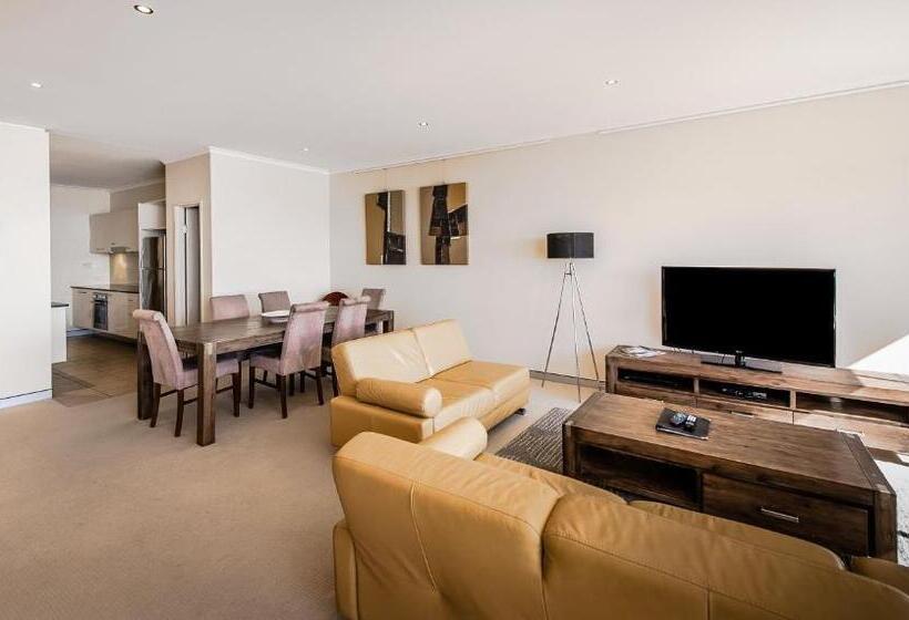 شقة غرفة واحدة مطلة على البحر, Sandcastle Apartments