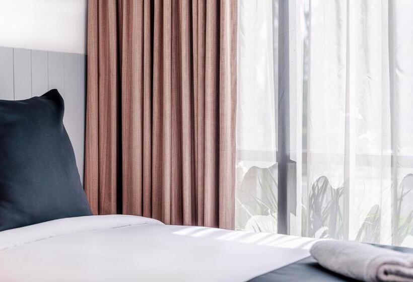 חדר משפחתי, The Select Inn Penrith