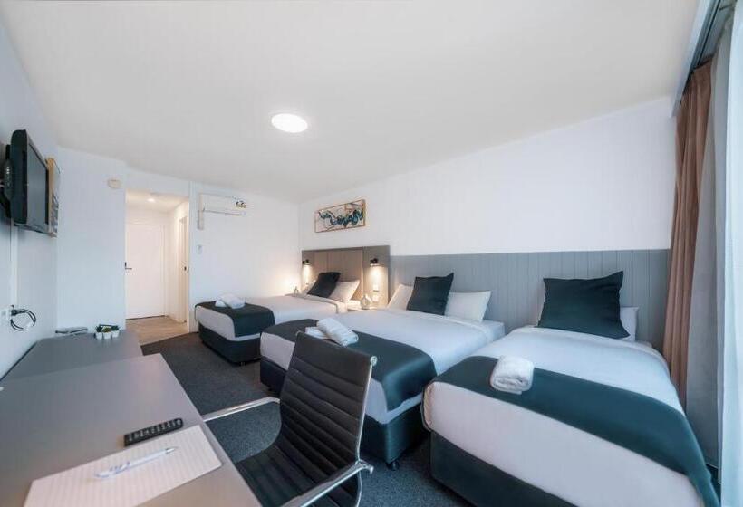 חדר משפחתי, The Select Inn Penrith