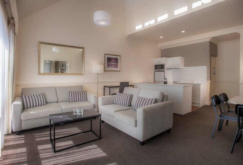 آپارتمان 3 خوابه, Majestic Old Lion Apartments