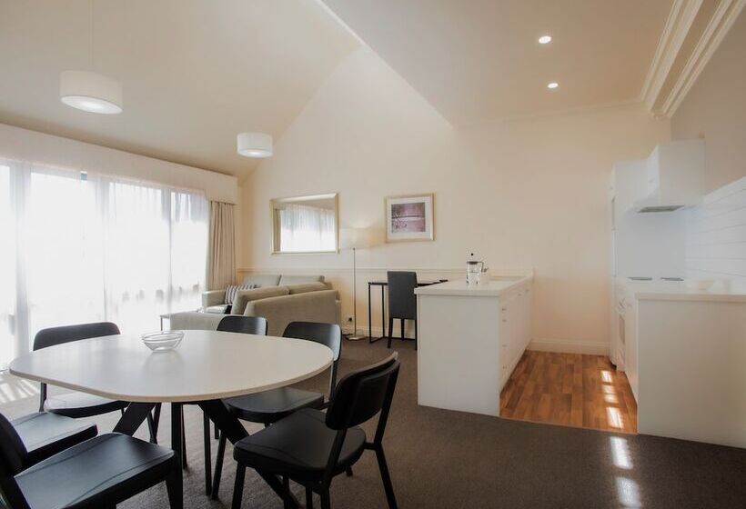 آپارتمان 3 خوابه, Majestic Old Lion Apartments