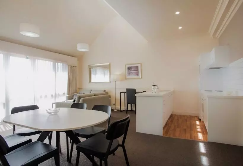 3ベッドルームアパートメント, Majestic Old Lion Apartments