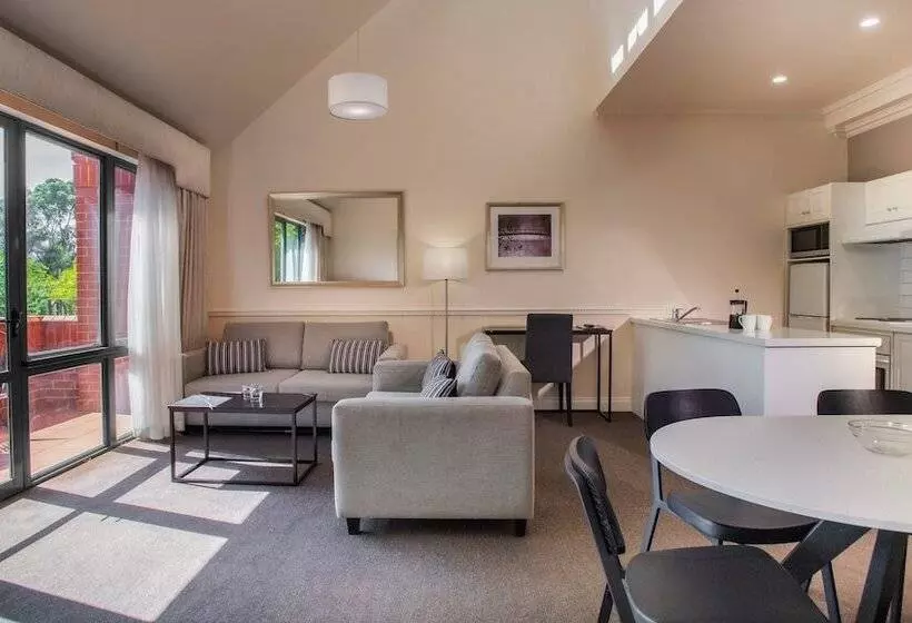 3ベッドルームアパートメント, Majestic Old Lion Apartments