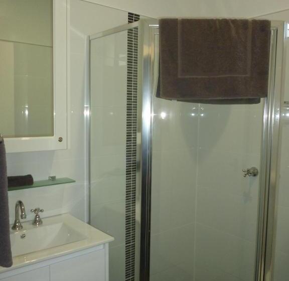 家庭间, Otway Gate Motel