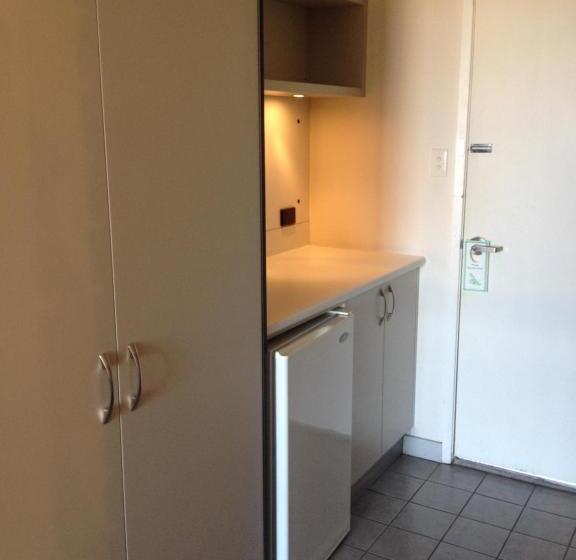 스탠다드 룸, The Central Hotel Motel Lakes Entrance