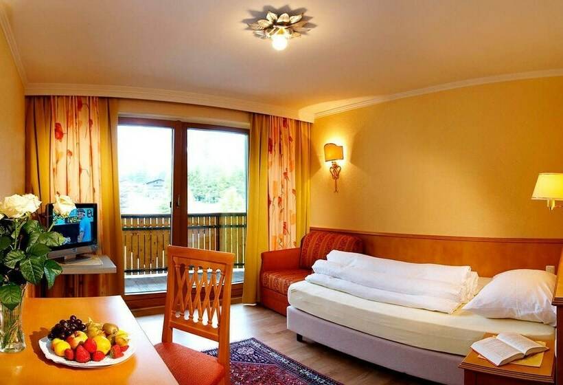 带阳台的标准单人间, Das Pfandler