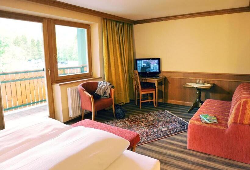 标准间带阳台, Das Pfandler