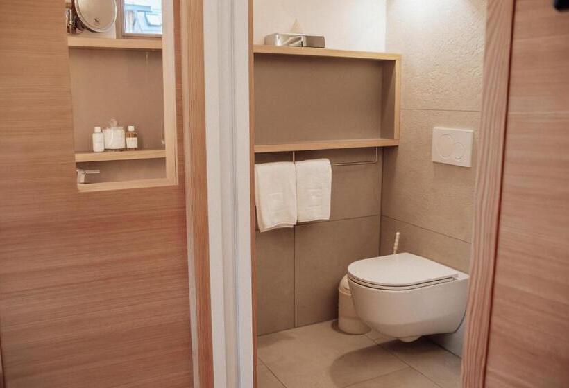 غرفة قياسية, Goldener Berg