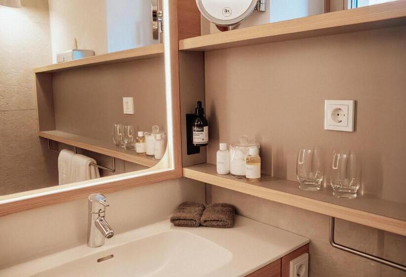 غرفة قياسية, Goldener Berg