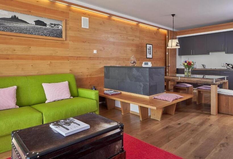 شقة غرفتين, Goldener Berg