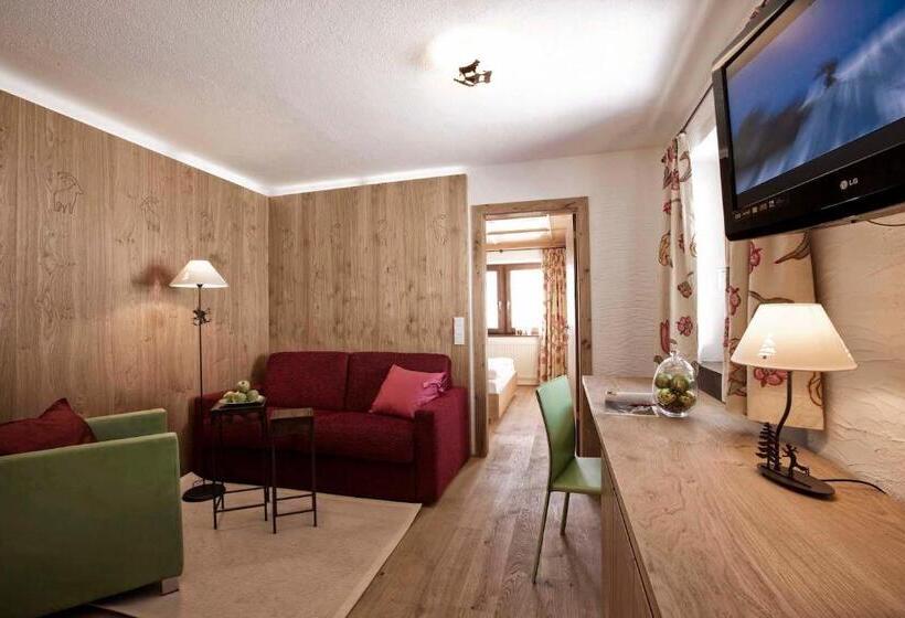 جناح, Goldener Berg