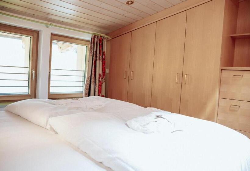 شقة عائلية, Goldener Berg