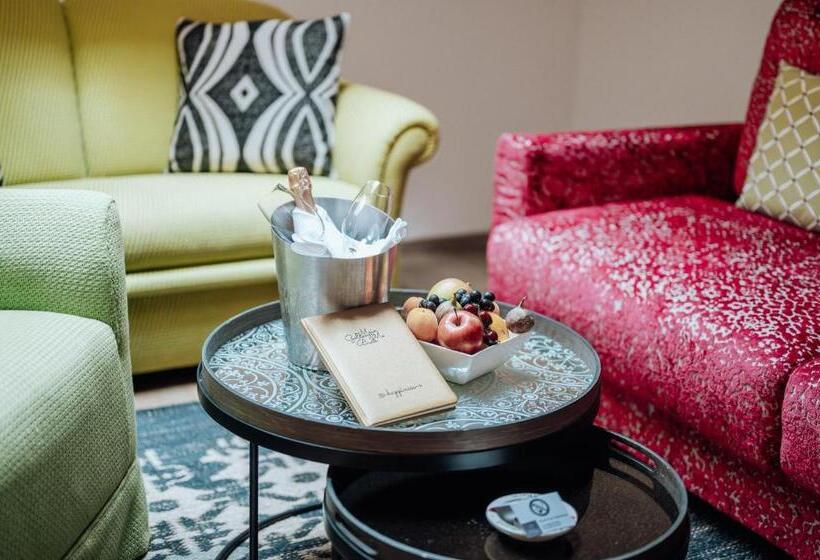 شقة عائلية, Goldener Berg