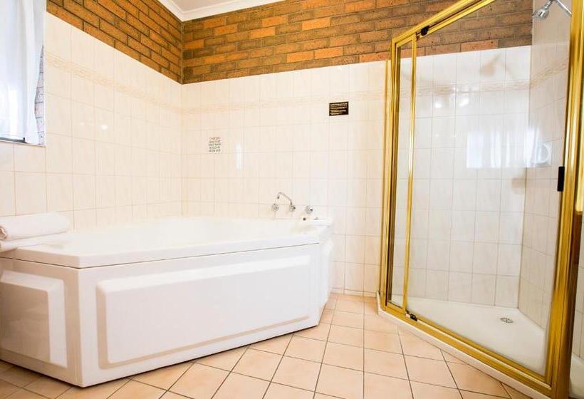 חדר סטנדרט עם ג'קוזי, Sportslander Motor Inn