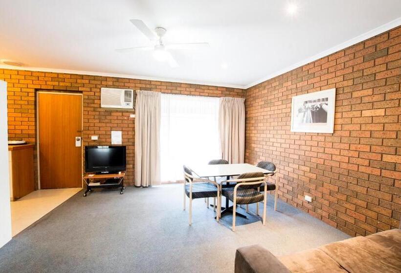 סוויטה משפחתית 2 חדרי שינה, Sportslander Motor Inn