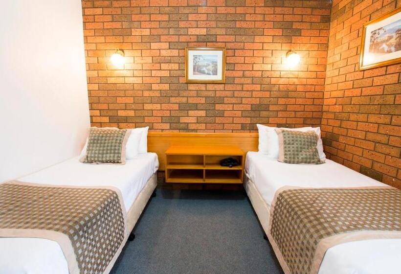 סוויטה משפחתית 2 חדרי שינה, Sportslander Motor Inn