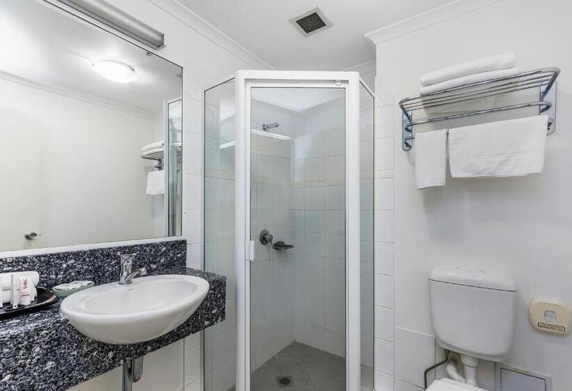اتاق استاندارد با تخت بزرگ, The Wellington Apartment