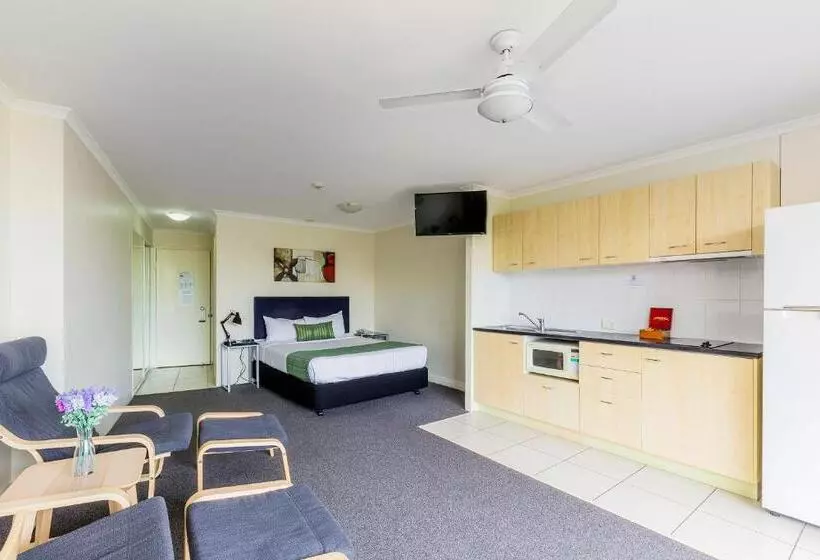 استودیو استاندارد با بالکن, The Wellington Apartment