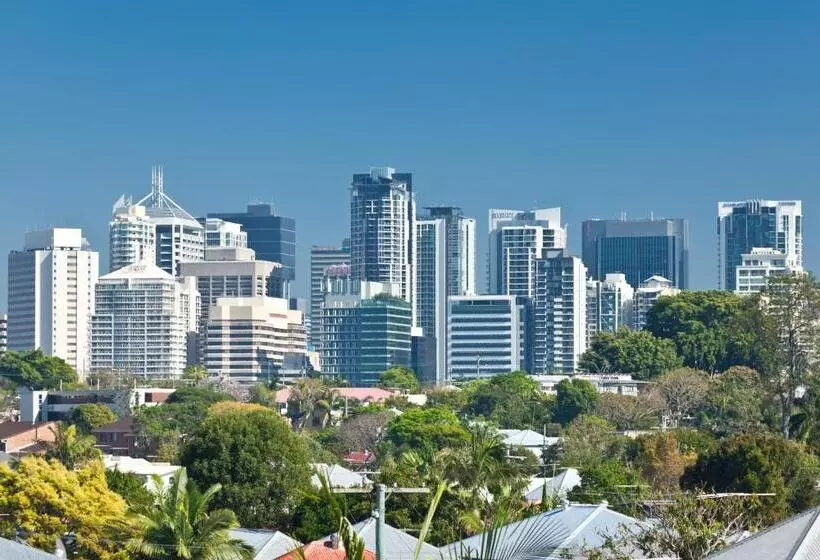 استودیو استاندارد با بالکن, The Wellington Apartment