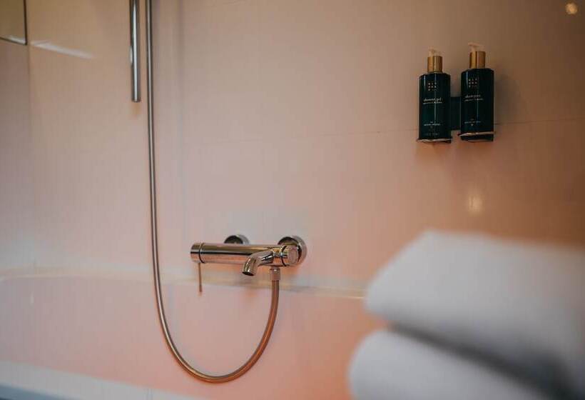 프레스티지 룸, Astoria Gent