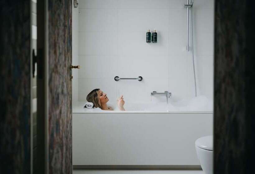 프레스티지 룸, Astoria Gent