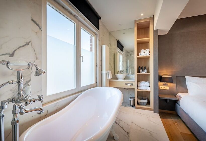 디럭스 룸 도시 전망, Carlton