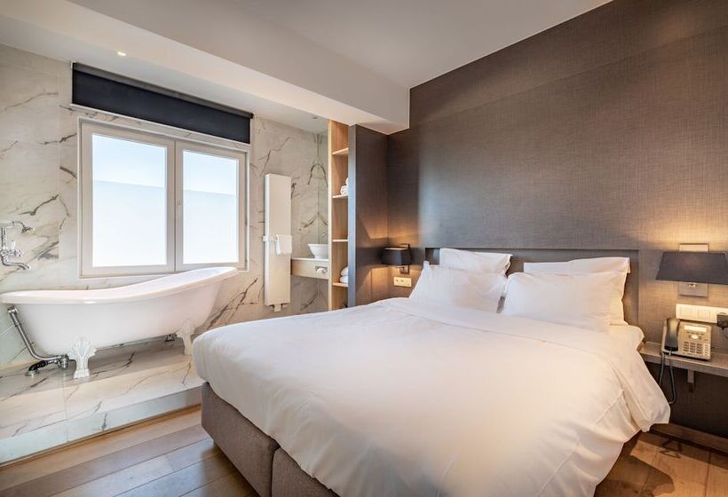 디럭스 룸 도시 전망, Carlton