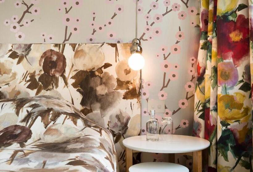 جناح ديلوكس, Small Luxury Hotel De Witte Lelie