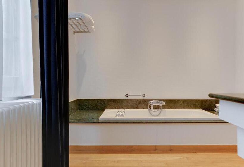 غرفة سوبيريور سرير كينج, Small Luxury Hotel De Witte Lelie