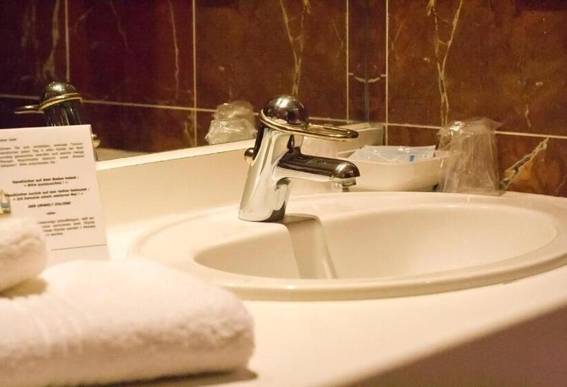 سوییت جونیور, Donny