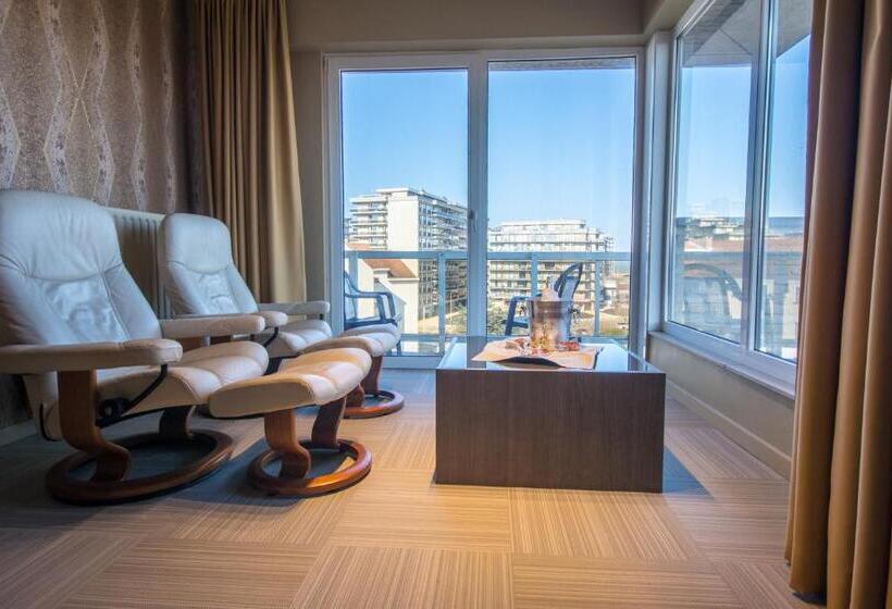 سوییت جونیور, Donny