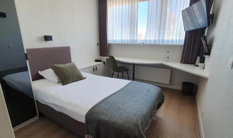 标准单人间, Du Bassin