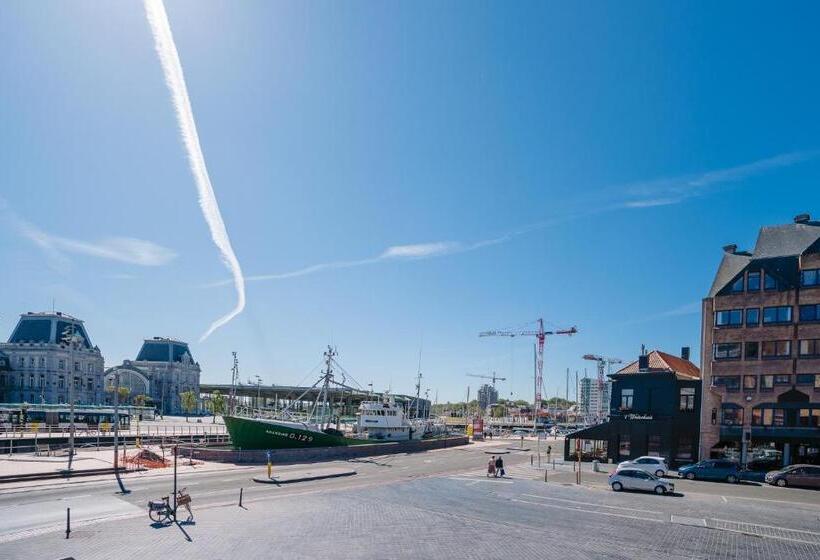 带露台的标准工作室, Du Bassin