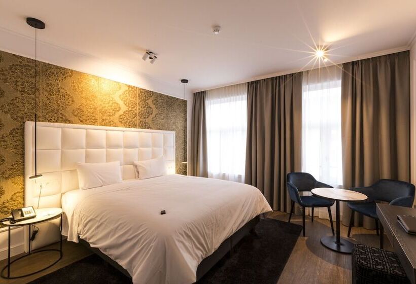 اتاق لوکس با چشمانداز باغ, Rubensgrote Markt