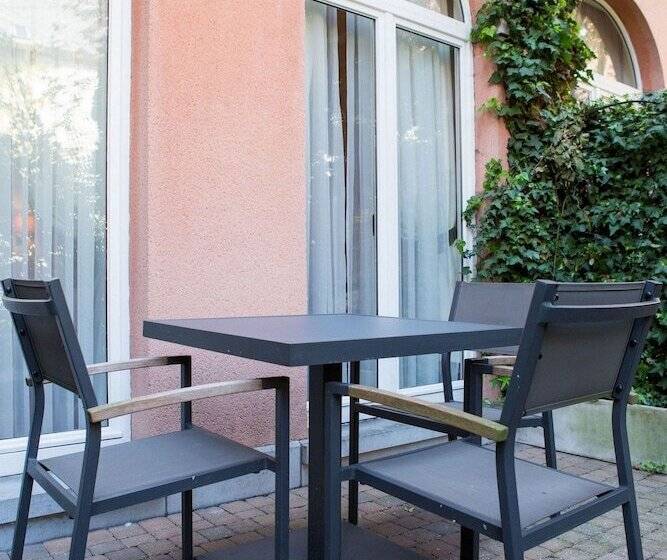 اتاق لوکس با تراس, Rubensgrote Markt