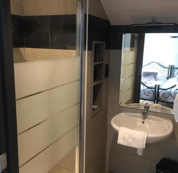 Номер Стандарт, Tropical