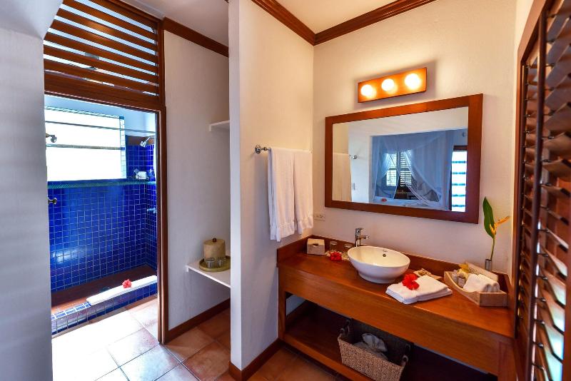 キングサイズベッドのスタンダードルーム, Victoria House Resort & Spa