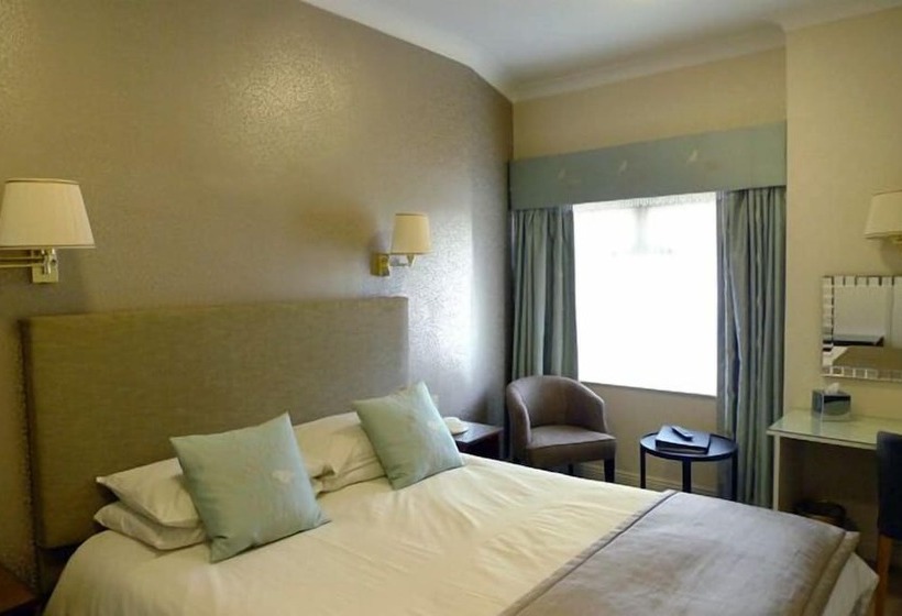 Номер Стандарт, Ascot House