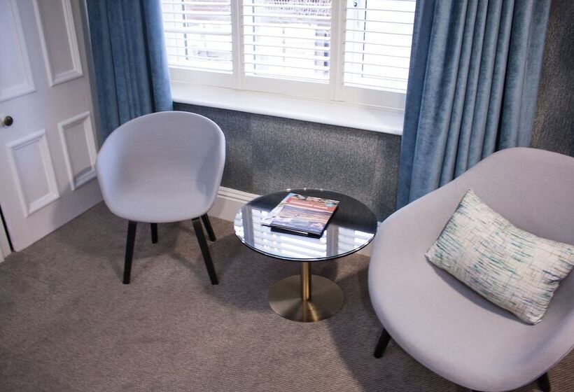 Классический Номер, Ascot House