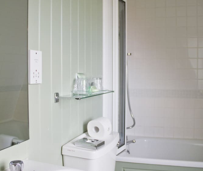 اتاق استاندارد, Duke Of Cornwall