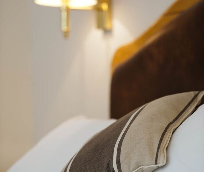 经济房, Penmere Manor