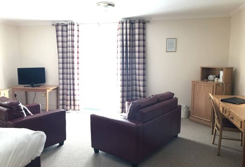 高级大房间, Penmere Manor