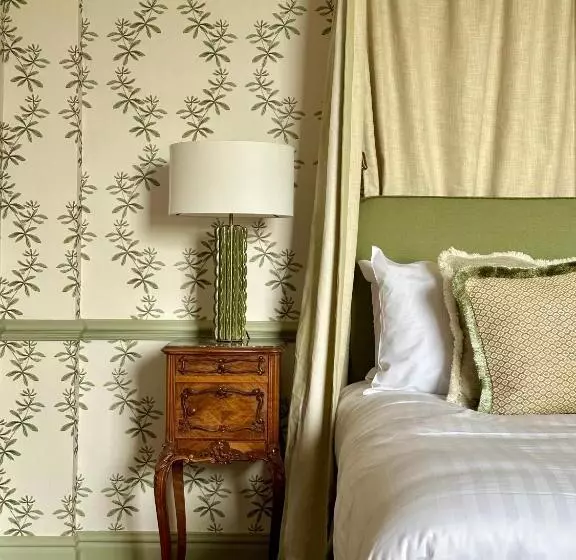 スイート, The Barnsdale, Rutland