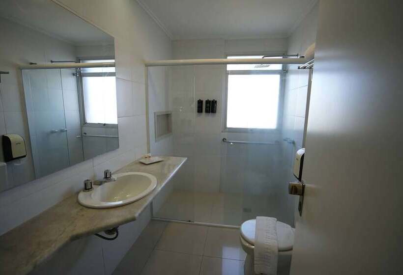 디럭스 룸, Wyndham Golden Foz Suites