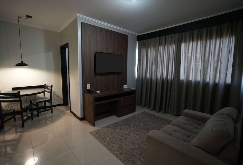 デラックスルーム, Wyndham Golden Foz Suites